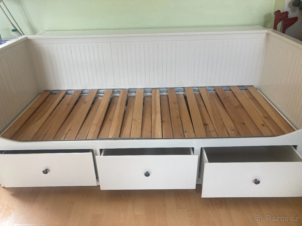 Postel Ikea Hemnes