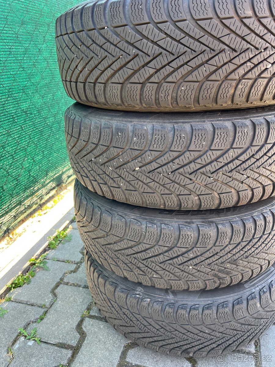 Zimní kola 165/55/r15 82T M+S