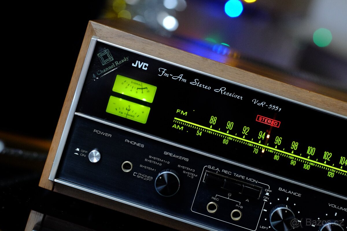 JVC - - starozitny receiver (1973) krasny stav, vyborny zvuk