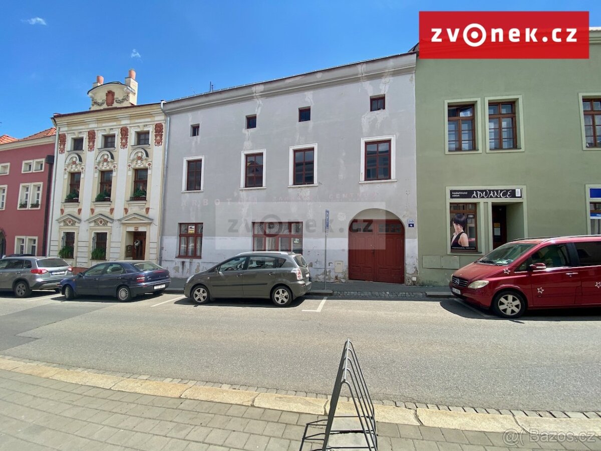 VILA V CENTRU KROMĚŘÍŽE (k bydleni i podnikání)