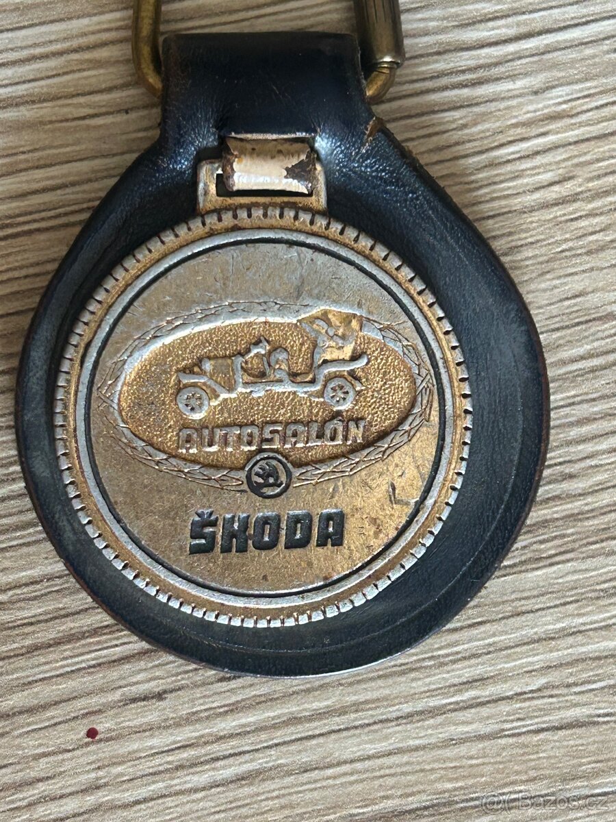 Přívěsek na klíče Autosalón Škoda