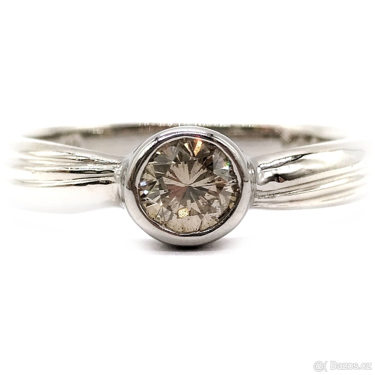 LUXUSNÍ PLATINOVÝ DIAMANTOVÝ PRSTEN SOLITÉR 0.42 CT