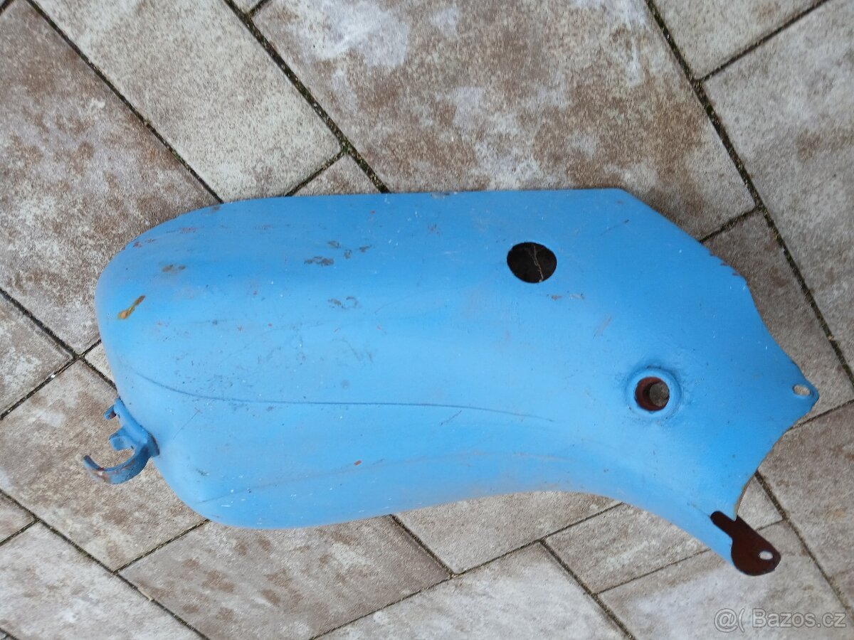 Jawa 50 pionyr - vrchní prsicka