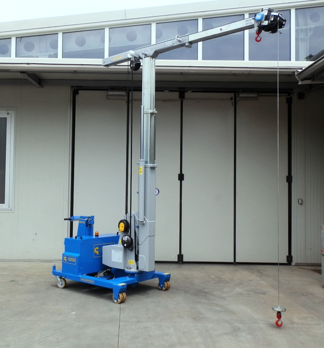 Pojízdný elektrický jeřáb Gruniverpal GB750 Vertical