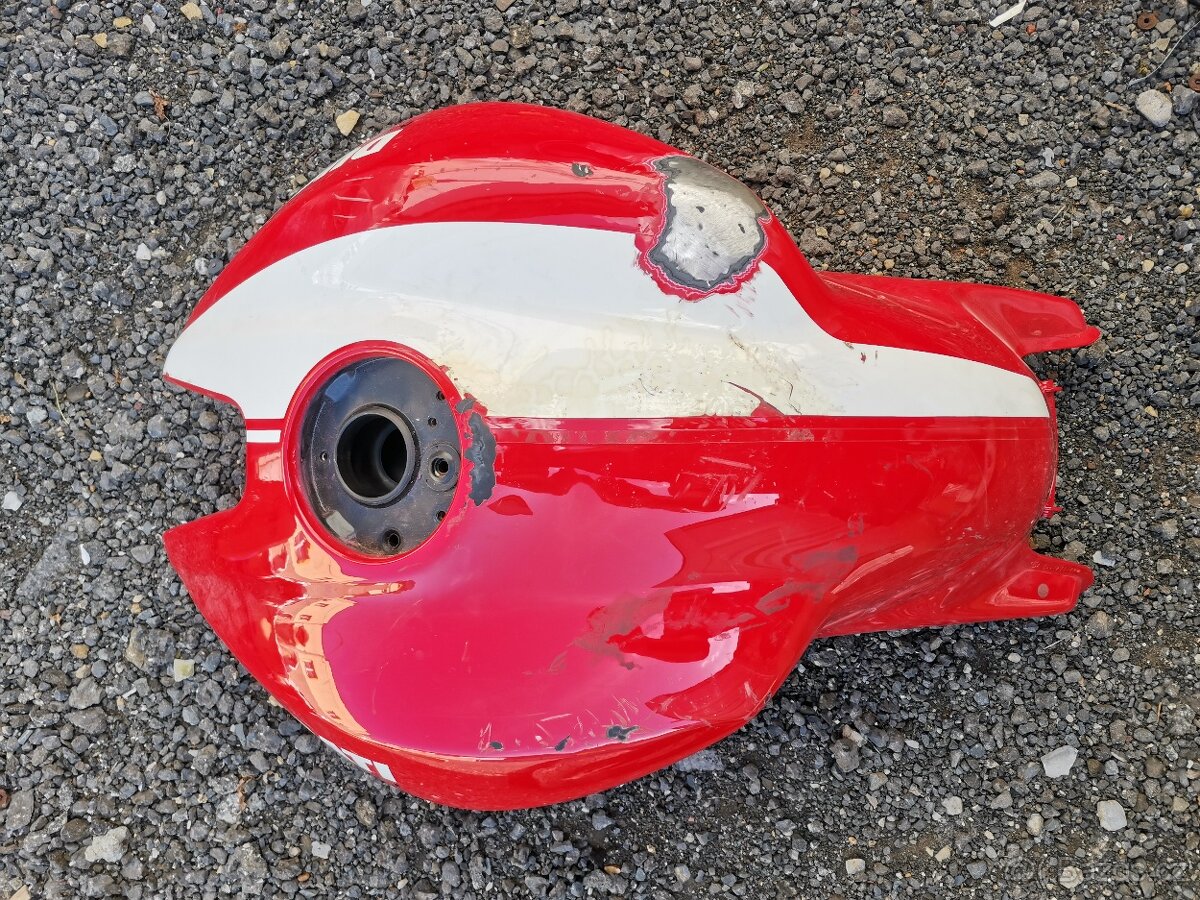 Ducati Monster 821 Soubor dílů