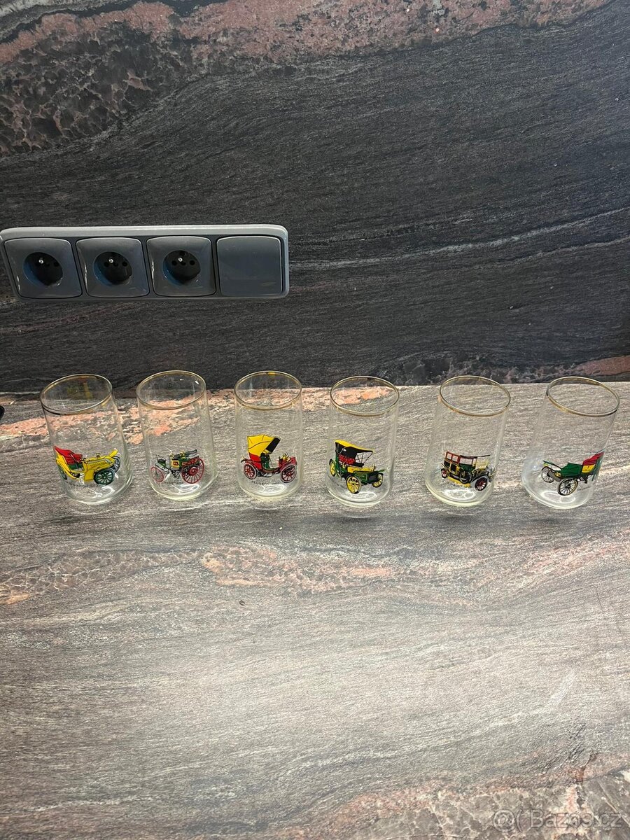 Sada skleniček s retro auty 6ks