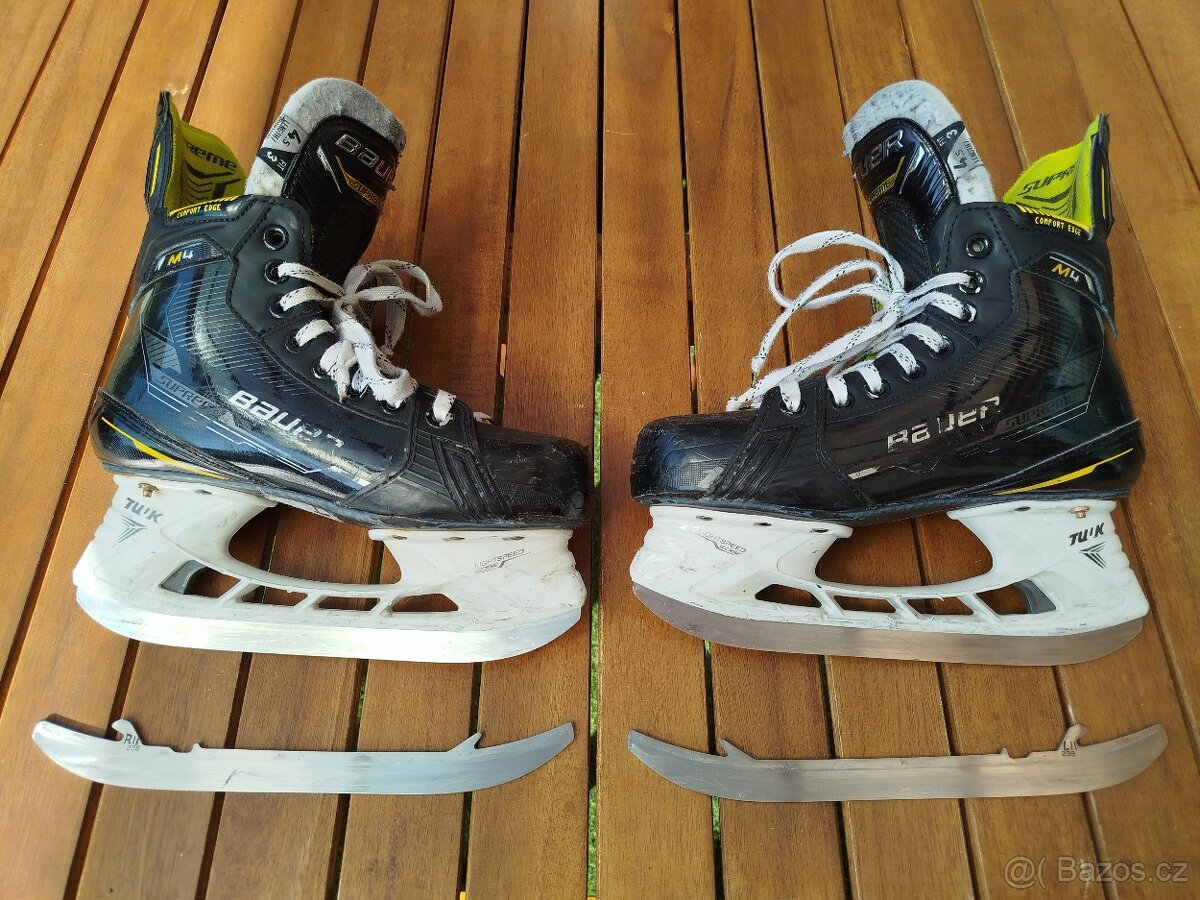 Brusle Bauer Supreme M4 S22 Int. 4,5 Fit 3