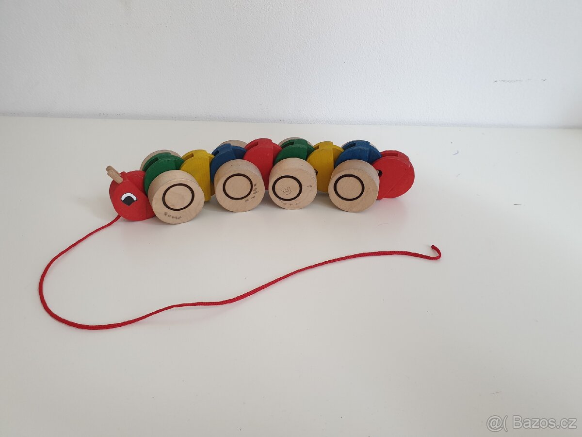 Tahací housenka Bino