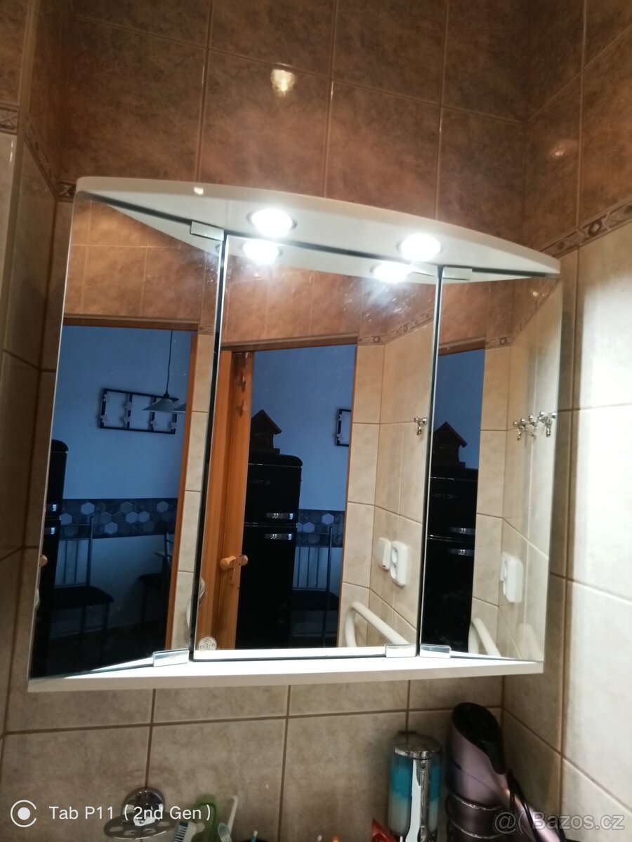 Koupelnový nábytek