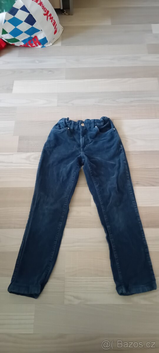 Manžestrové kalhoty