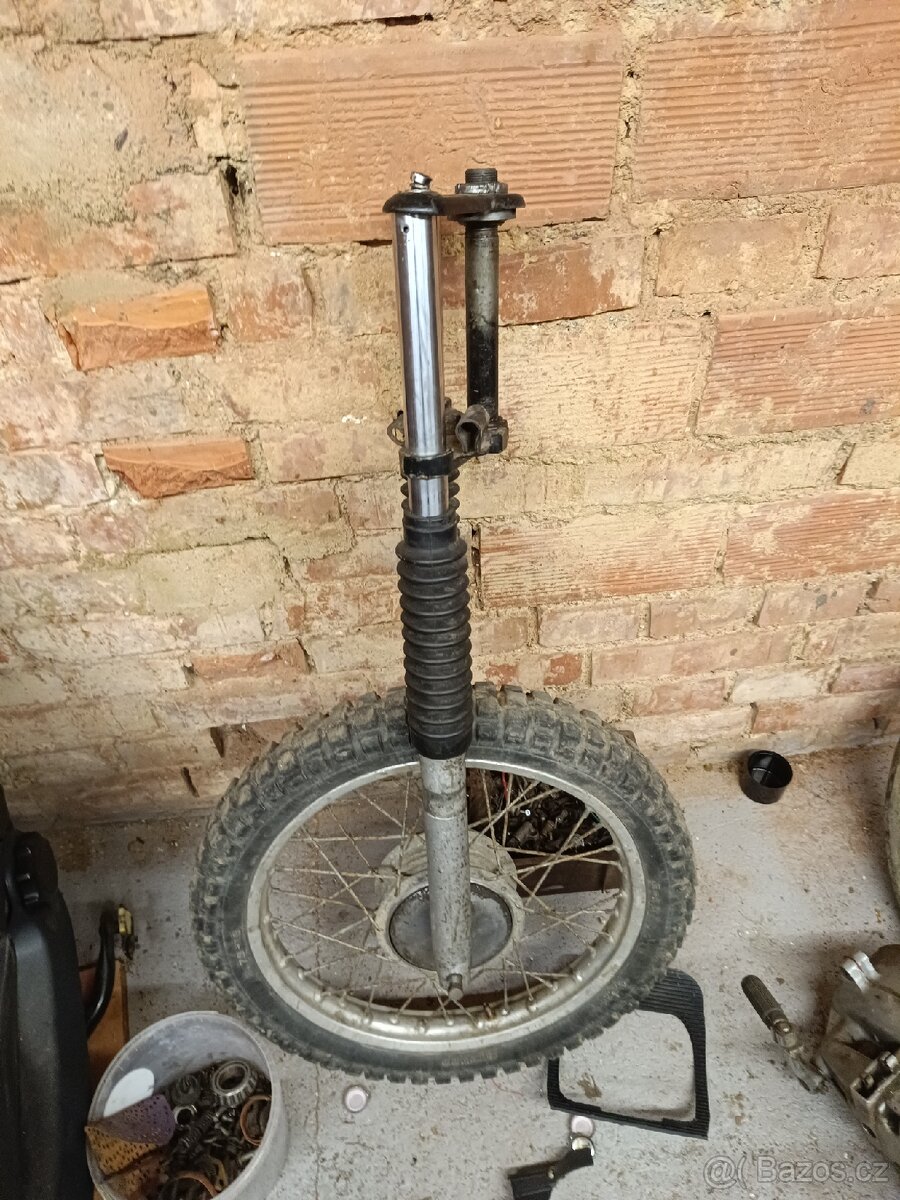 Přední vidlice simson.