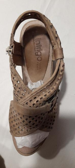 Sandále na platformě