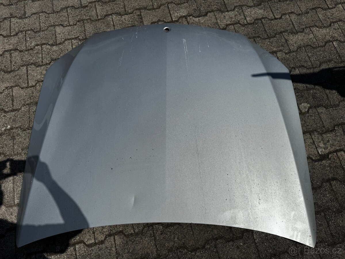 Mercedes Benz C Class W205 - kapota