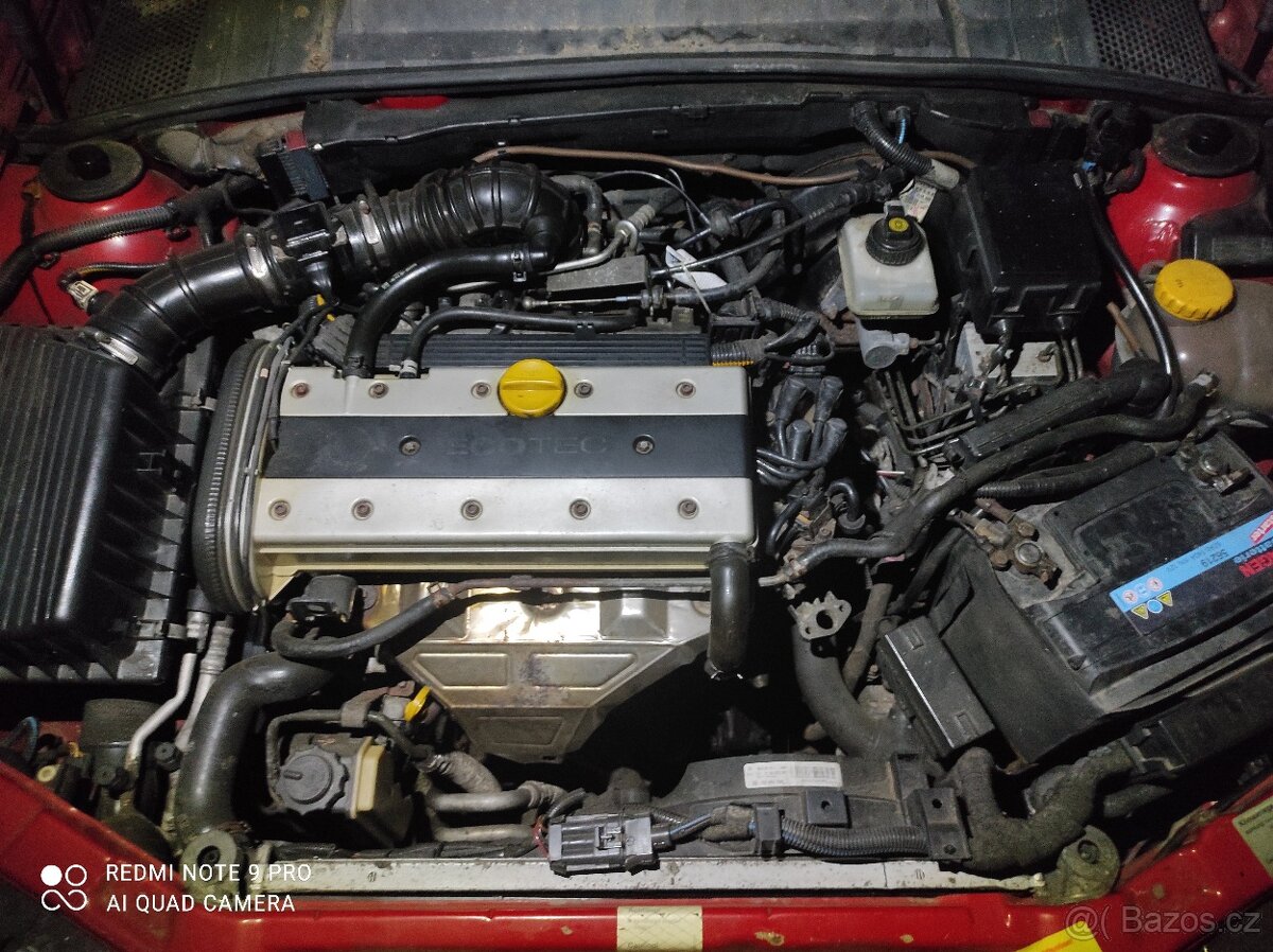 Opel motor 2.0 16V 100kW X20XEV