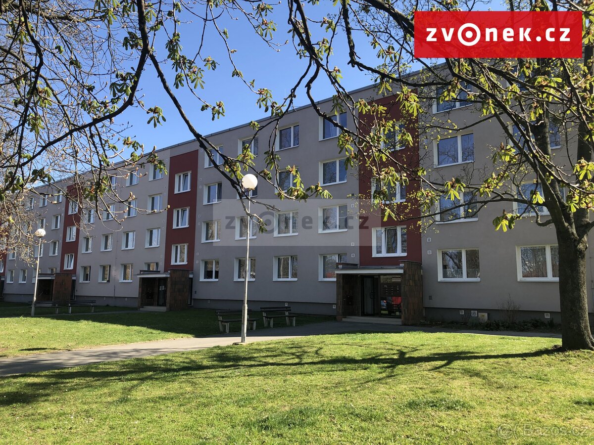 1+1 Kvítková, balkón - pěkná lokalita blízko centra