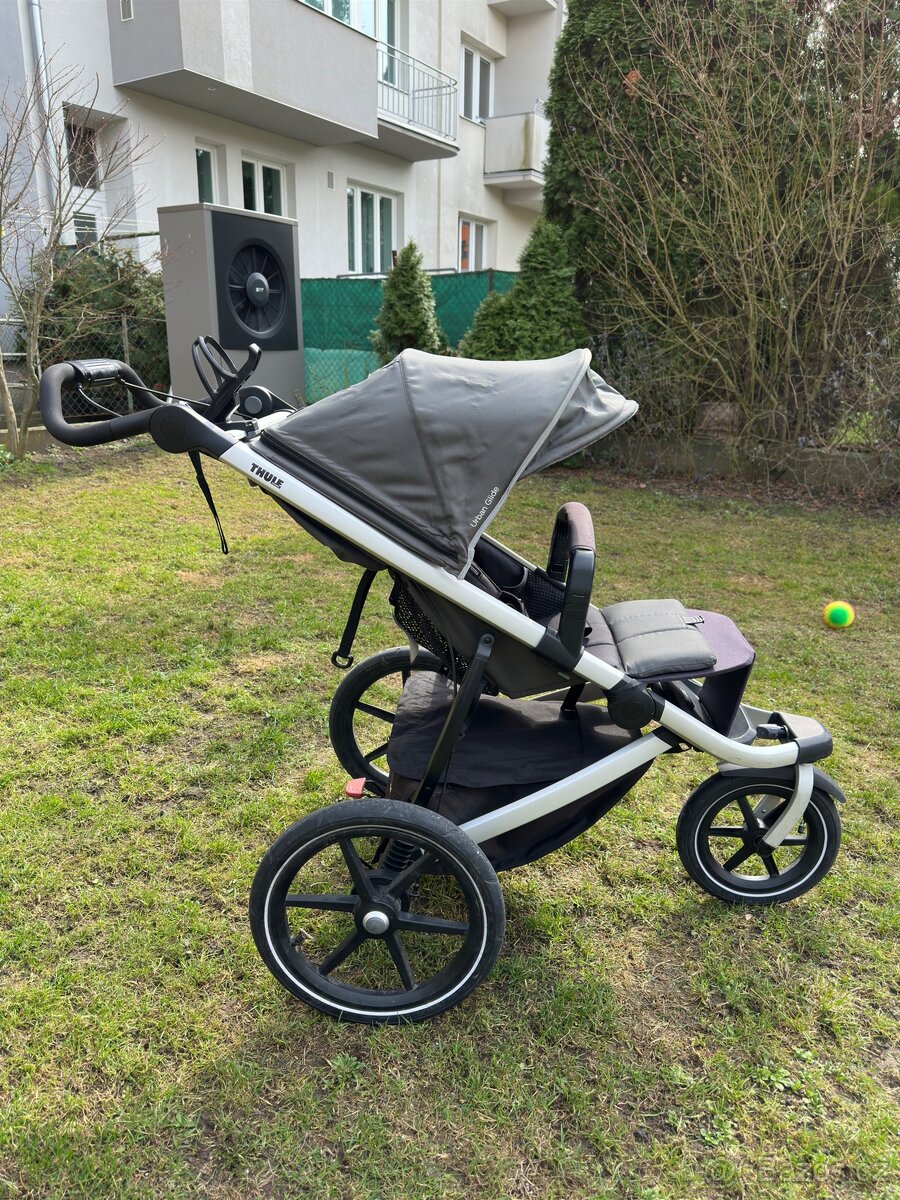 Thule urban glide 2 s příslušenstvím