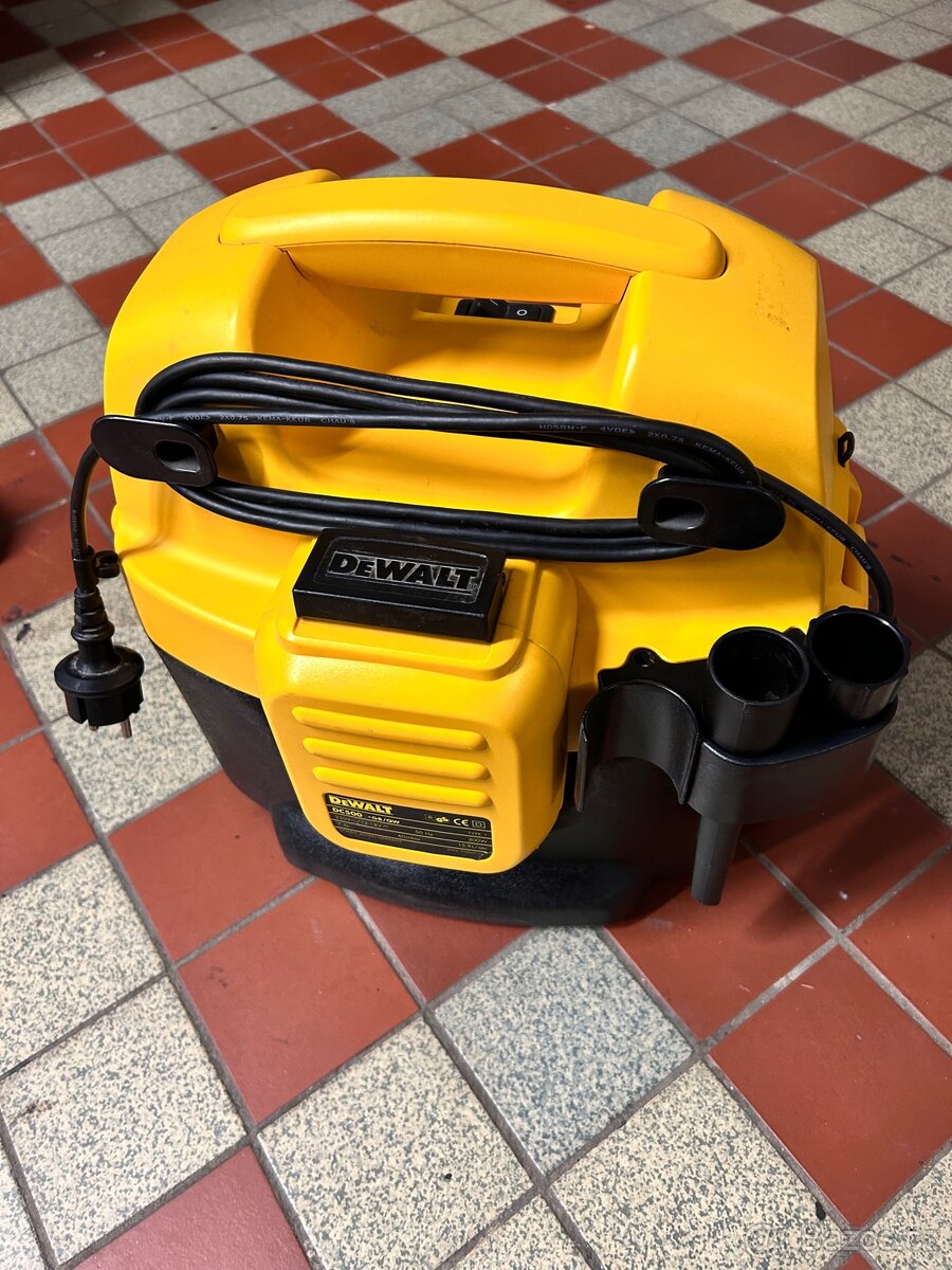 Set Dewalt aku vrtačka s příklepem + aku vysavač