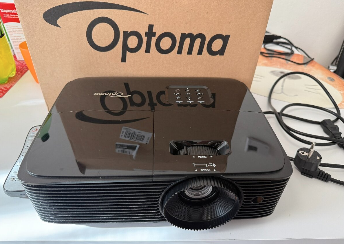 Optoma HD28e