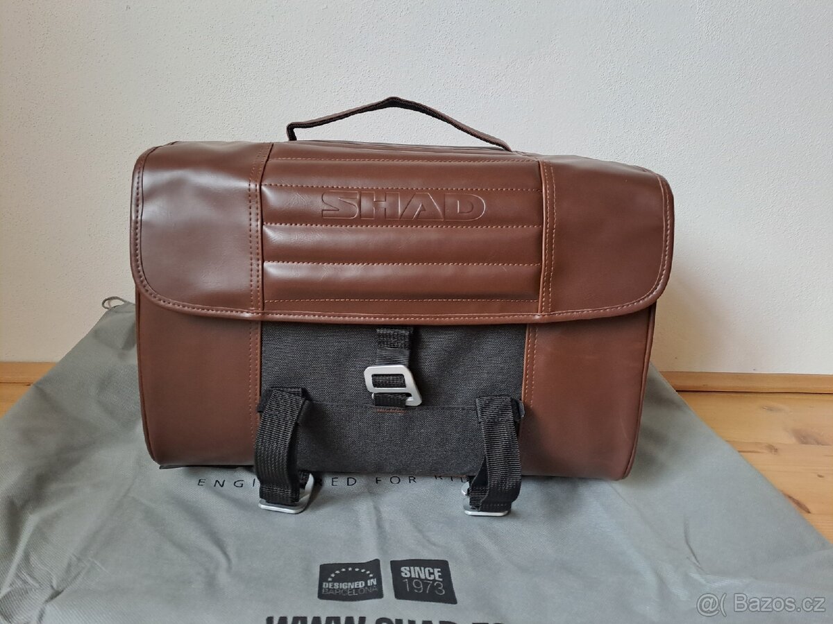 Zadní brašna Shad na motorku