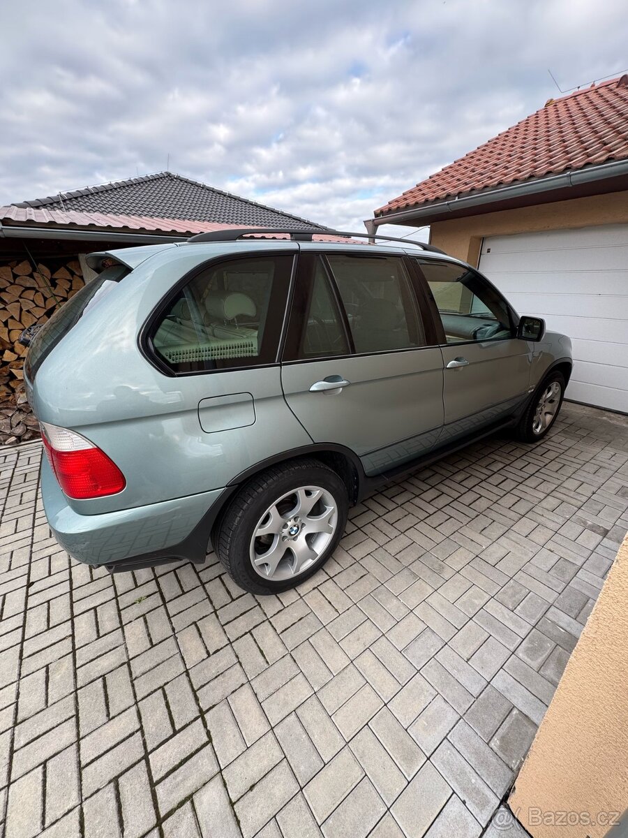 BMW X5 4.4i