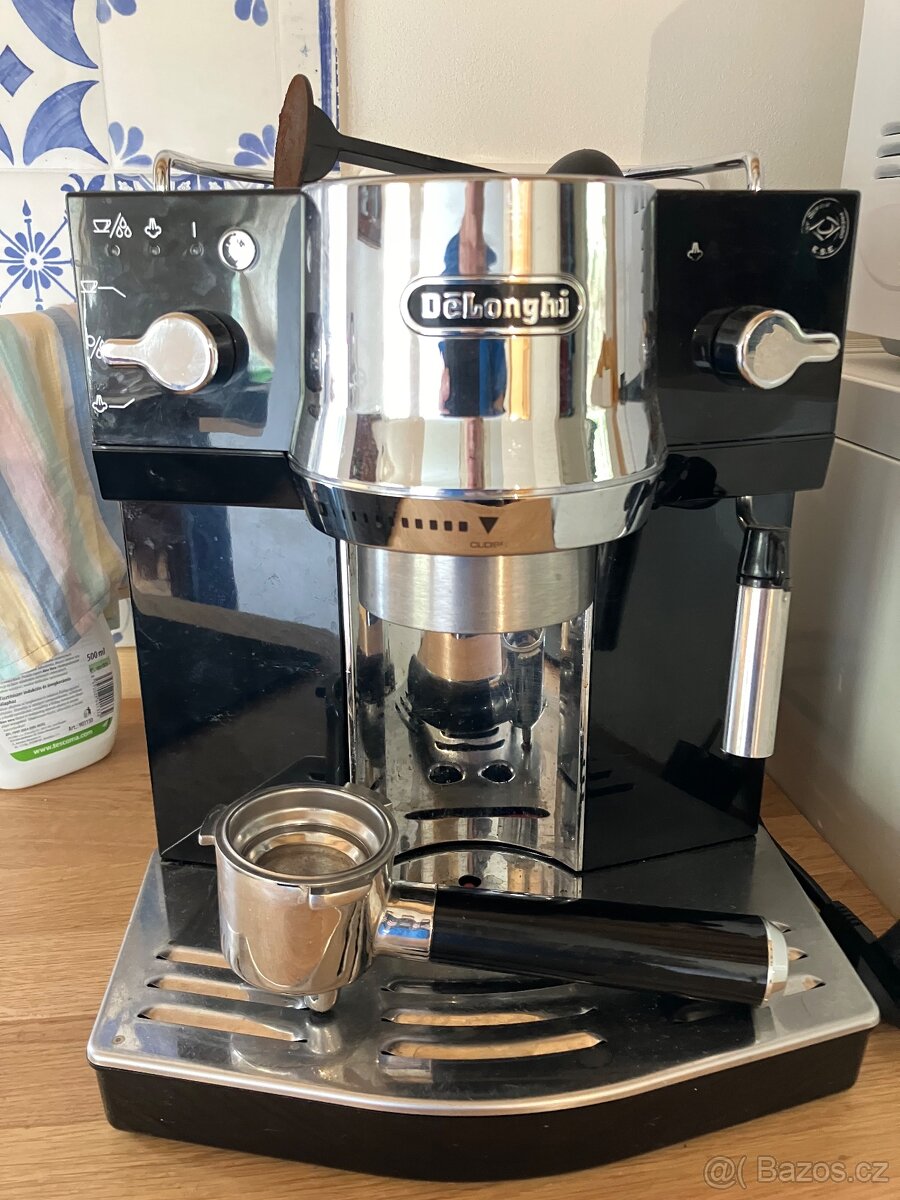 Pákový kávovar delonghi ec820