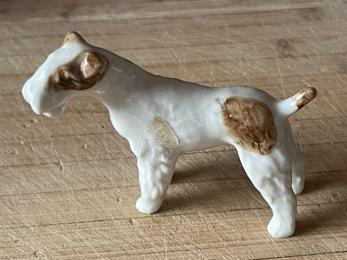 Royal Dux - pes foxteriér