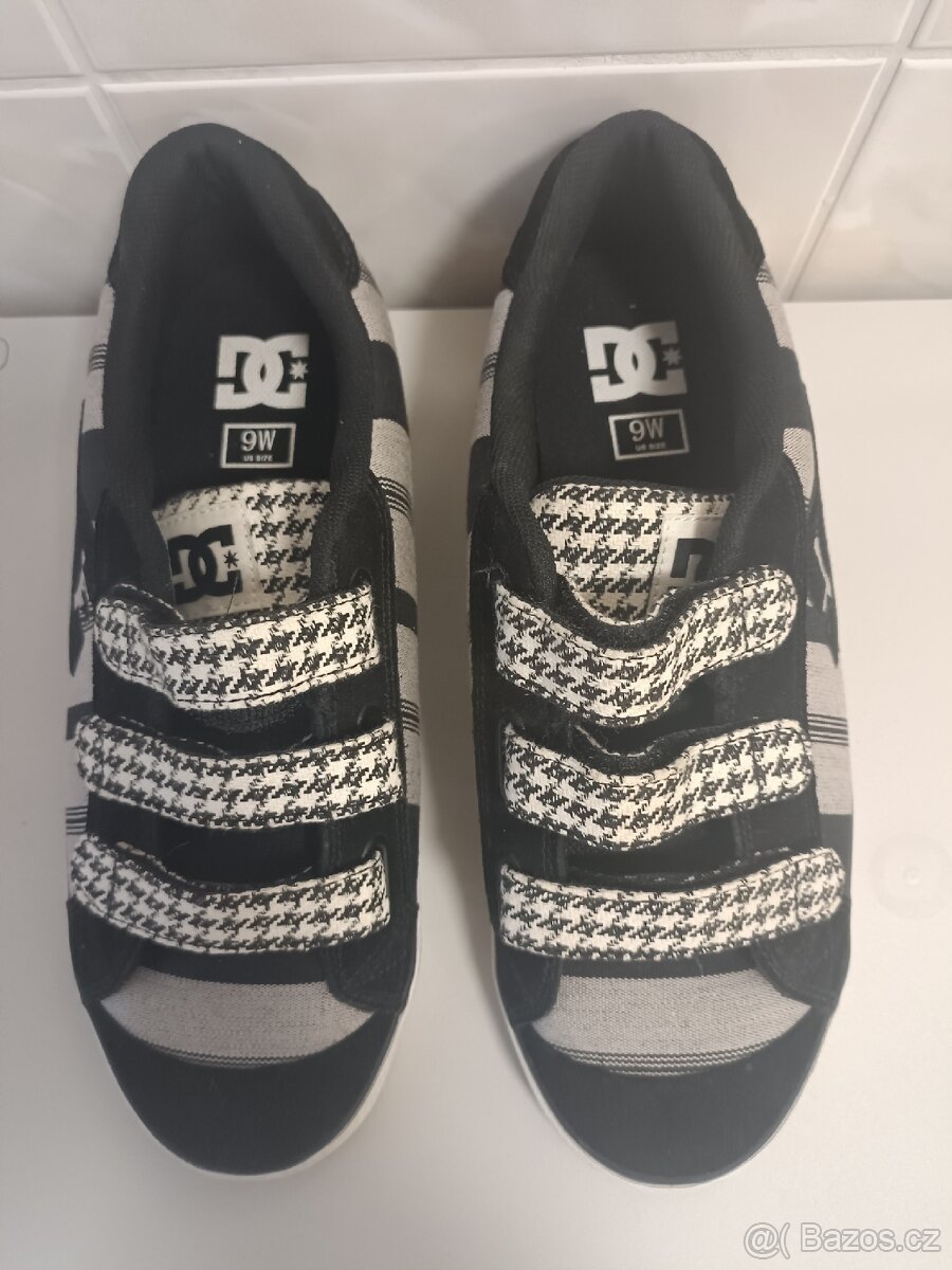 BOTY DC, na suchý zip, jako nové. Dámské.