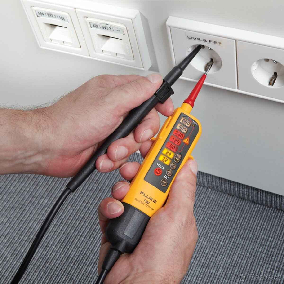 Fluke T90 - zkoušečka napětí