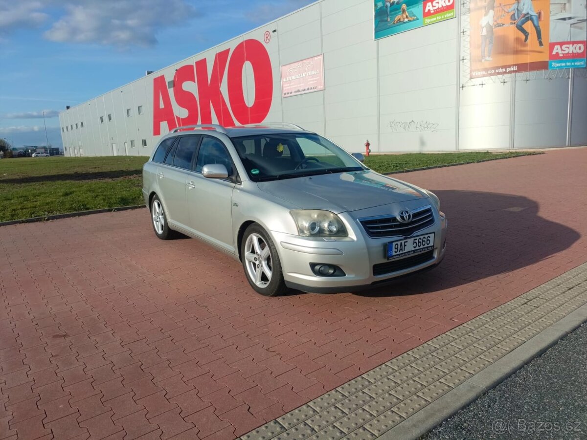 Toyota Avensis 2.2D