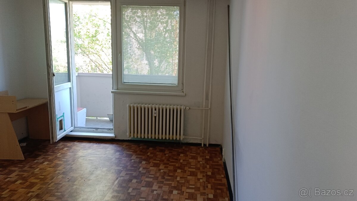 Pronájem bytu Poštorná 3+1 , volný ihned