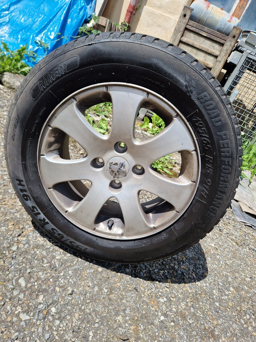 Originál Alu kola Peugeot 307 95x65/r15