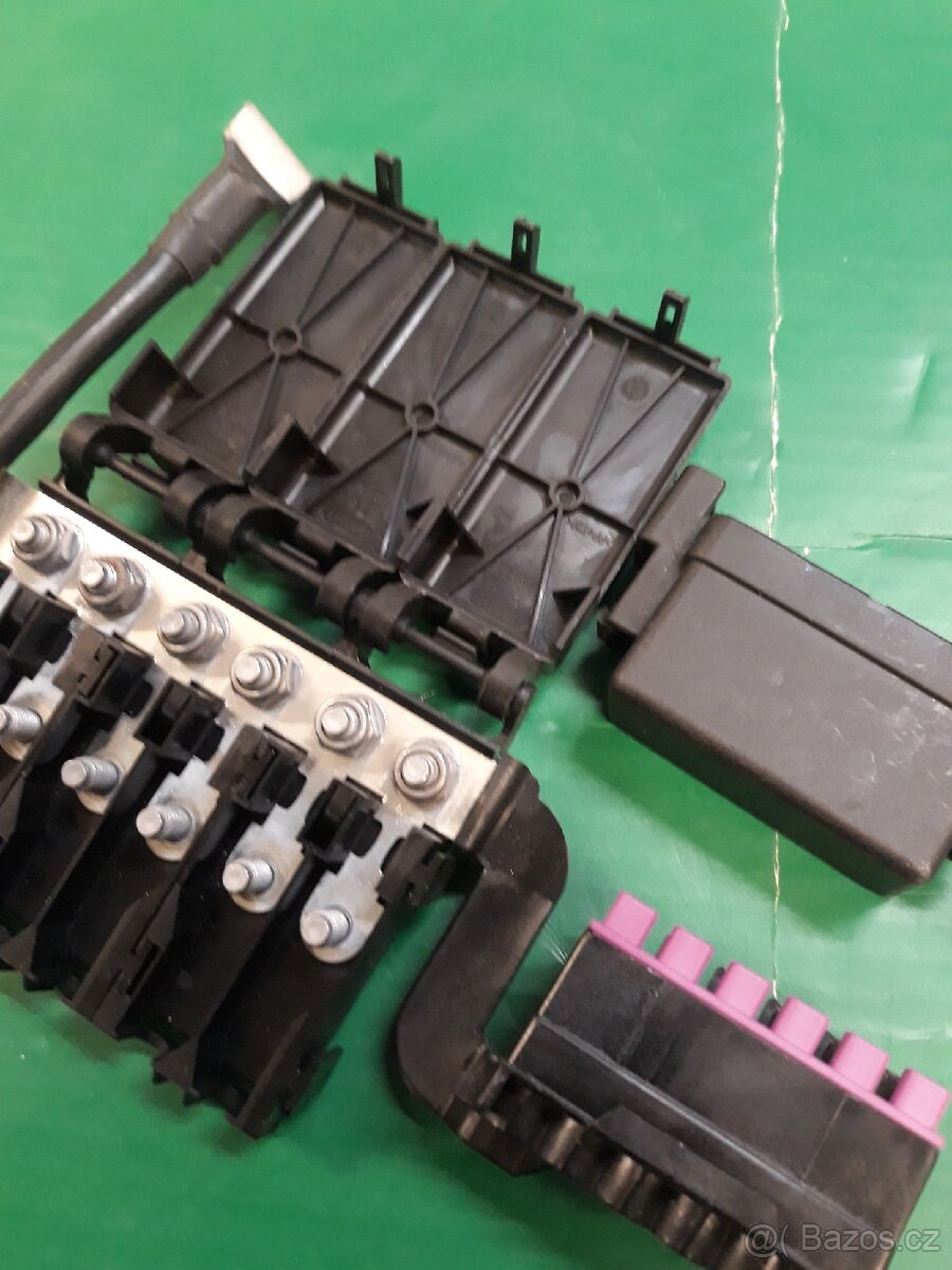 5Z0937548C box