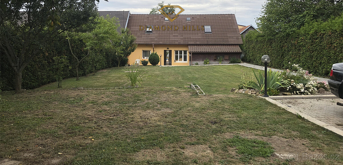 Prodej stavebního pozemku 819m², Kozojedy