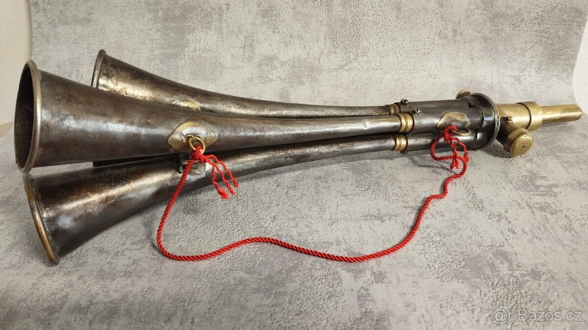 Stará trubka, značená, celková délka 43cm