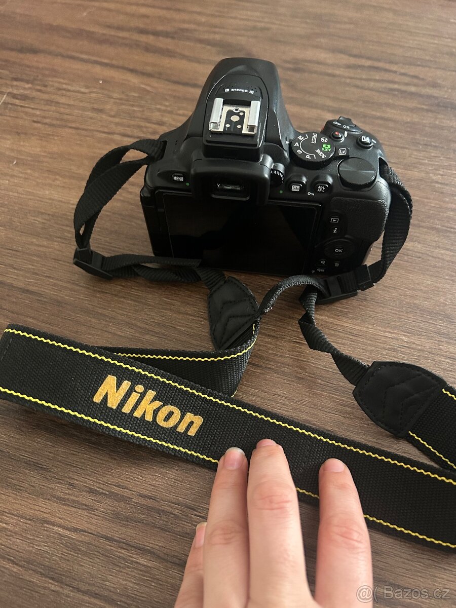 Tělo Nikon D5600