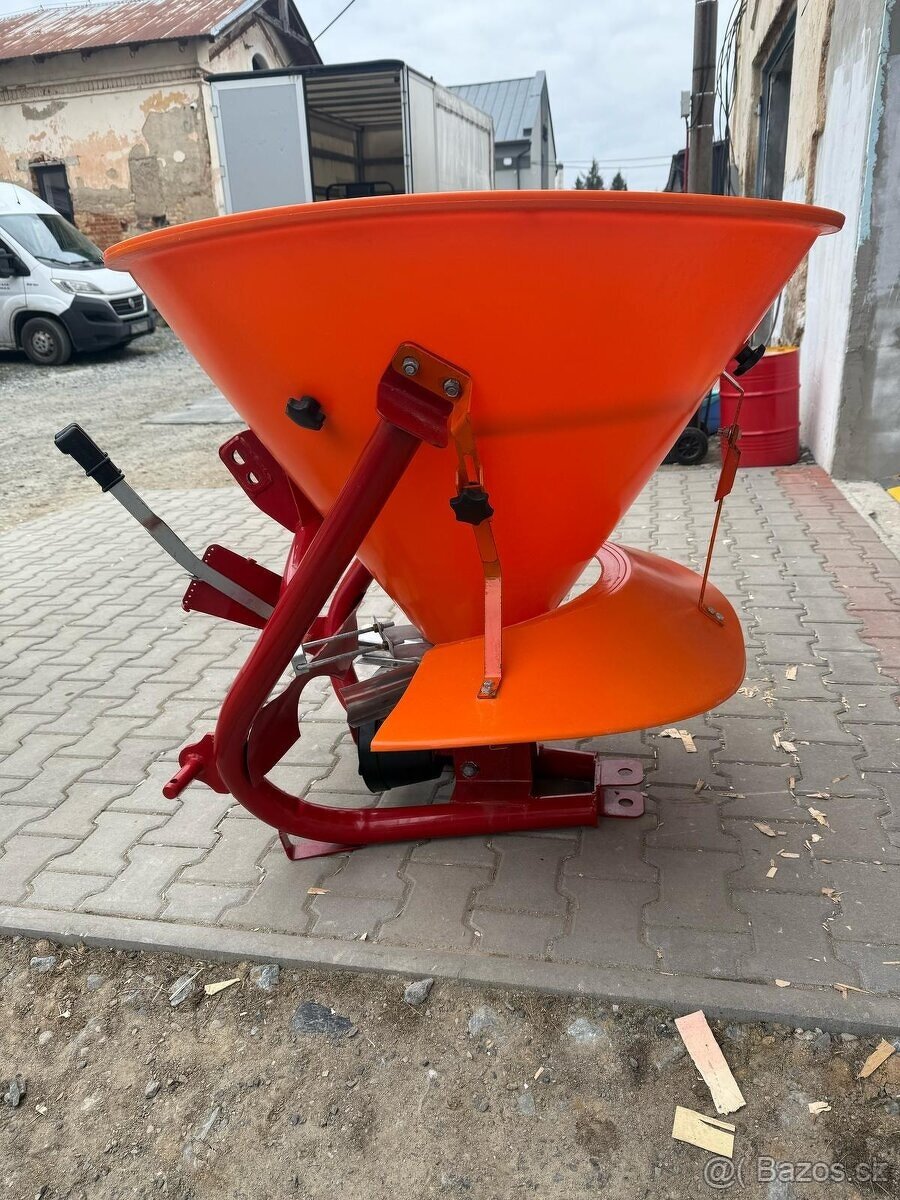 Rozmetadlo STRUMYK 250