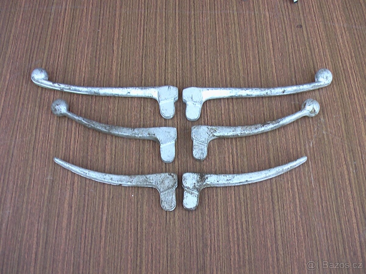 Jawa - páčky - výlisky.