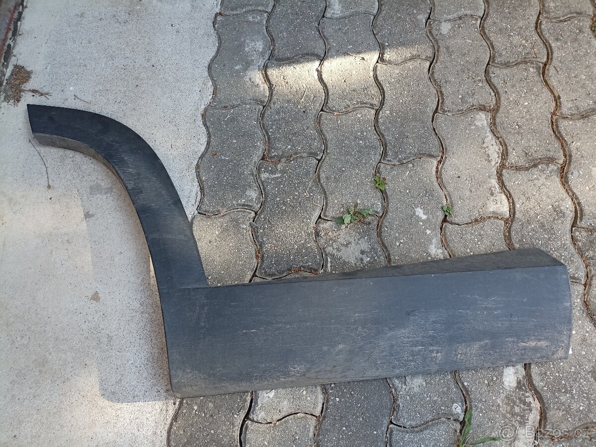 P zadní podběh plastový z Tucson 1,6
