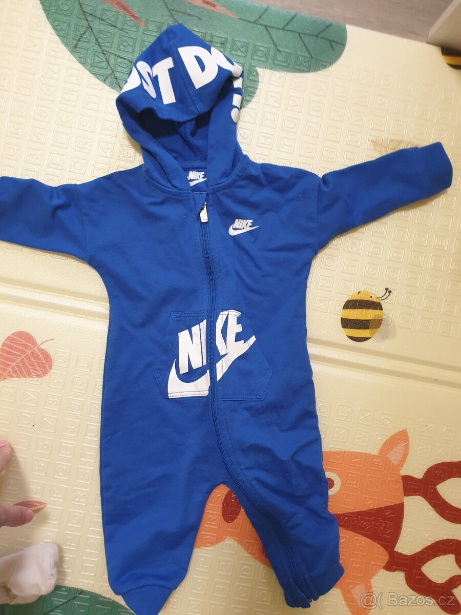 Luxusní overal zn. Nike - vel.62/68