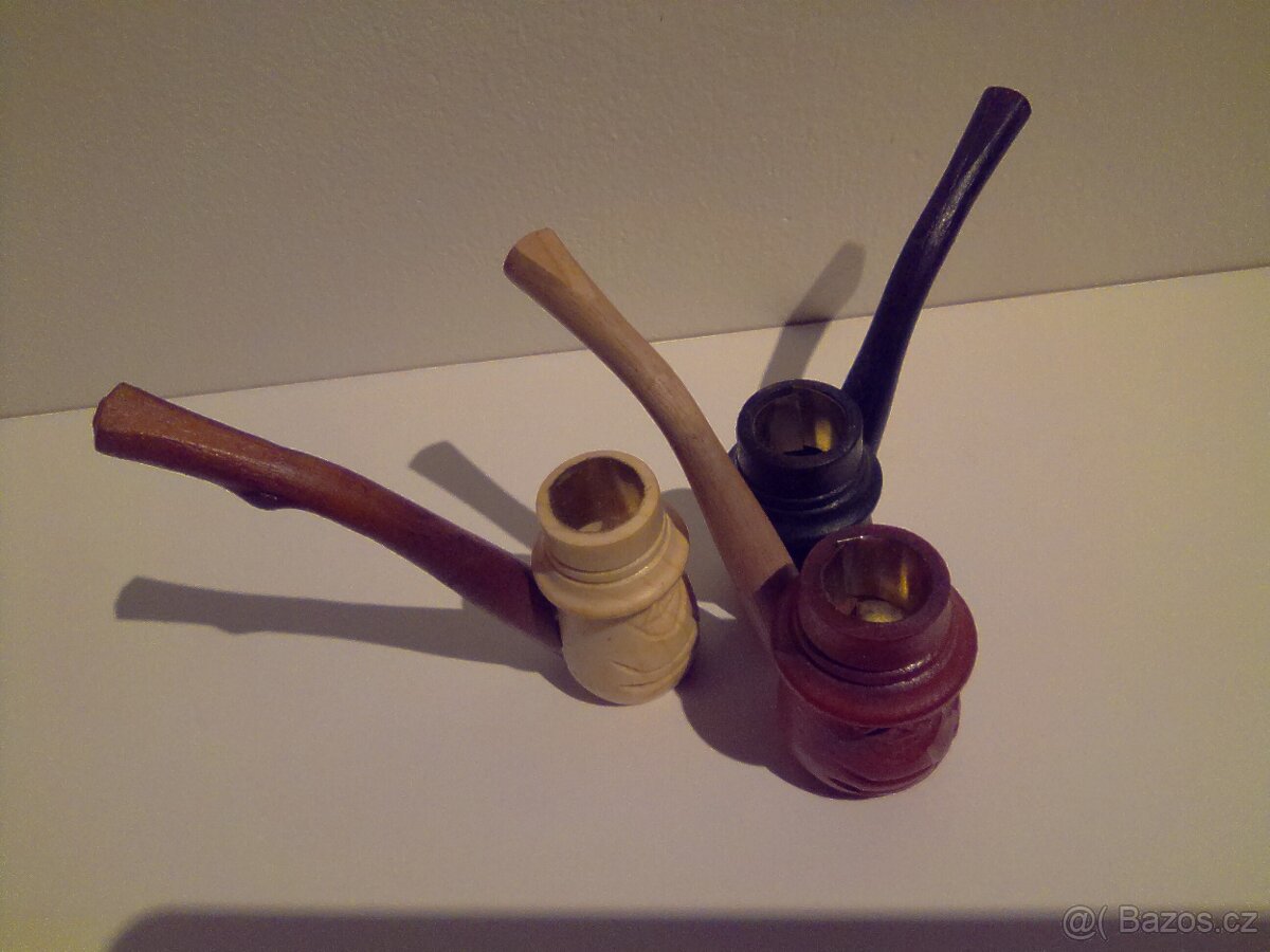 Šachové figurky A Dřevěné výrobky