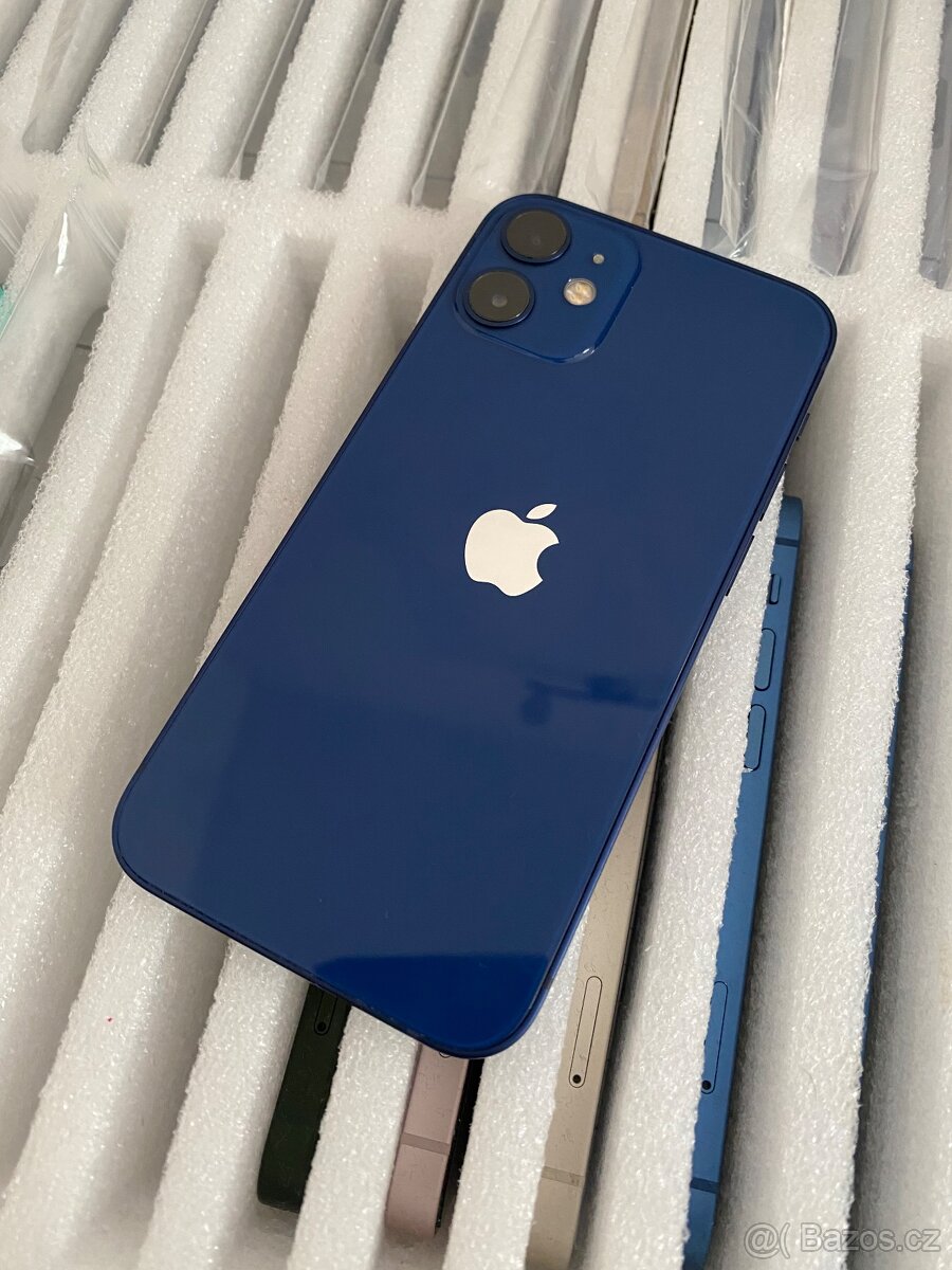 iPhone 12 64Gb opotřebený