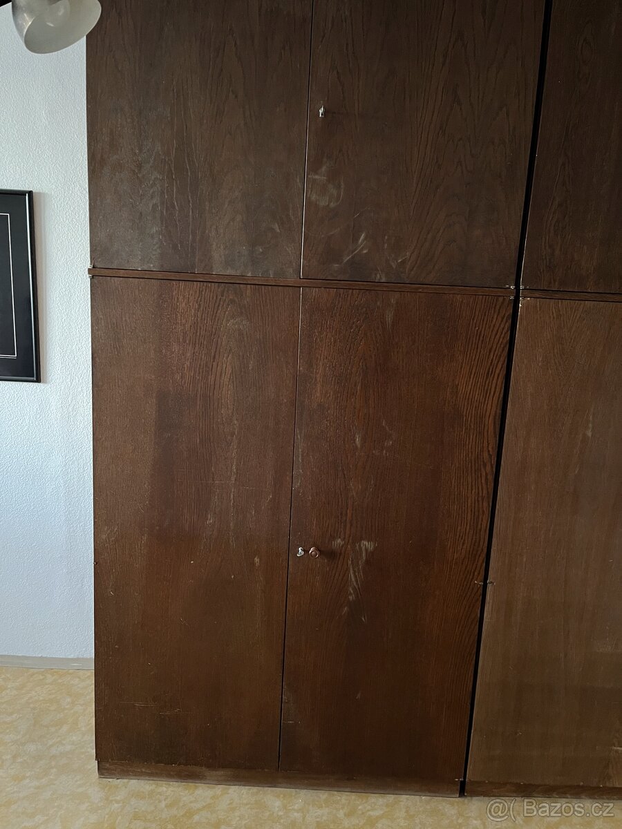 Šatní skříně