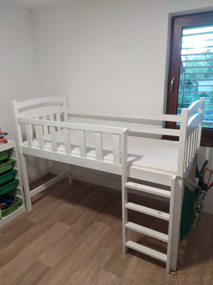Dětská vyvýšená postel, masiv smrk