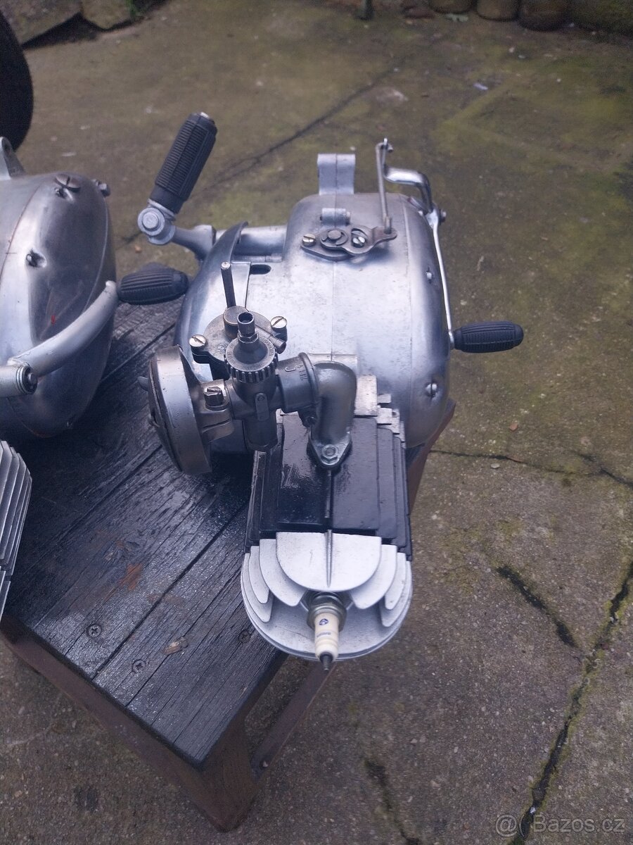 Motor Jawa 05