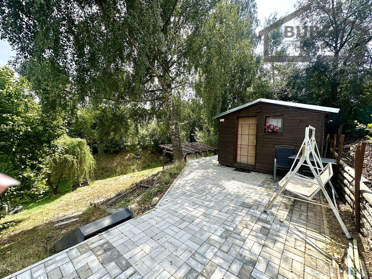 Zahrada (365m2) s chatou (16 m²) - Tachov, ul. Příčná