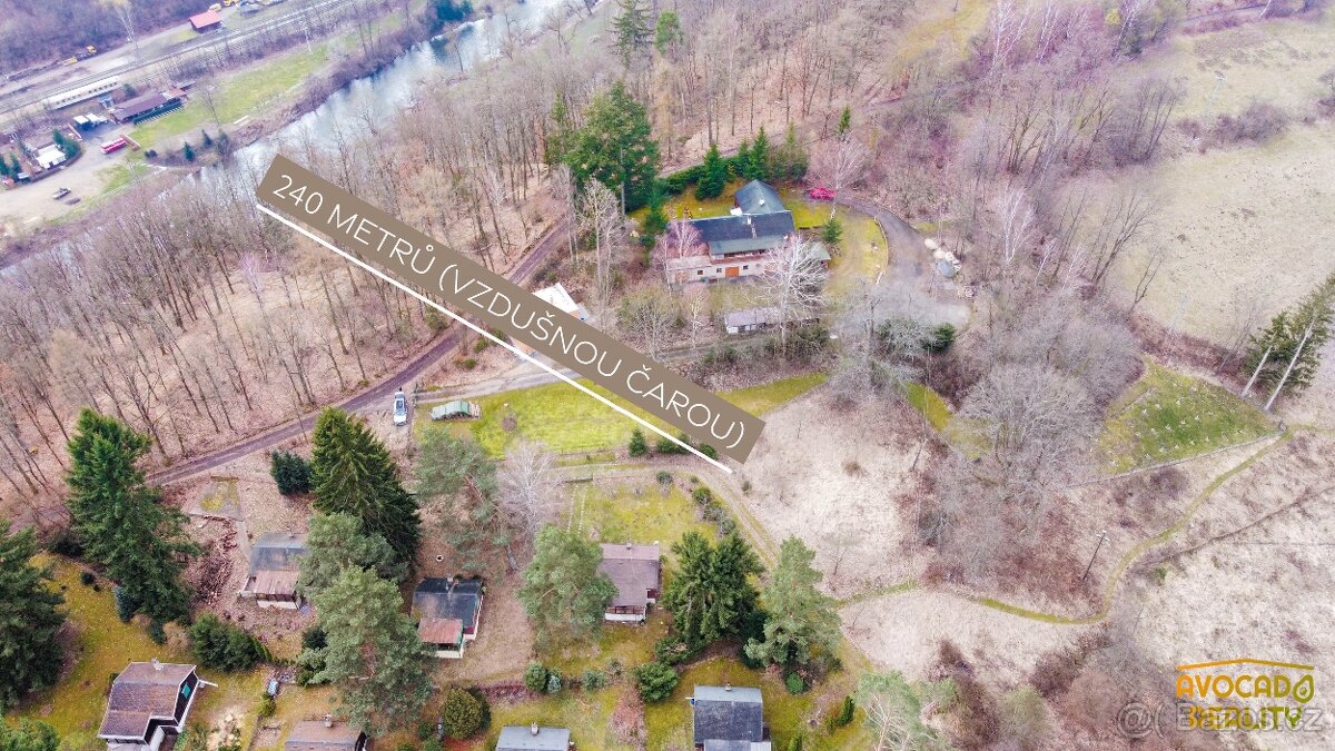 Pozemek kousek od Sázavy