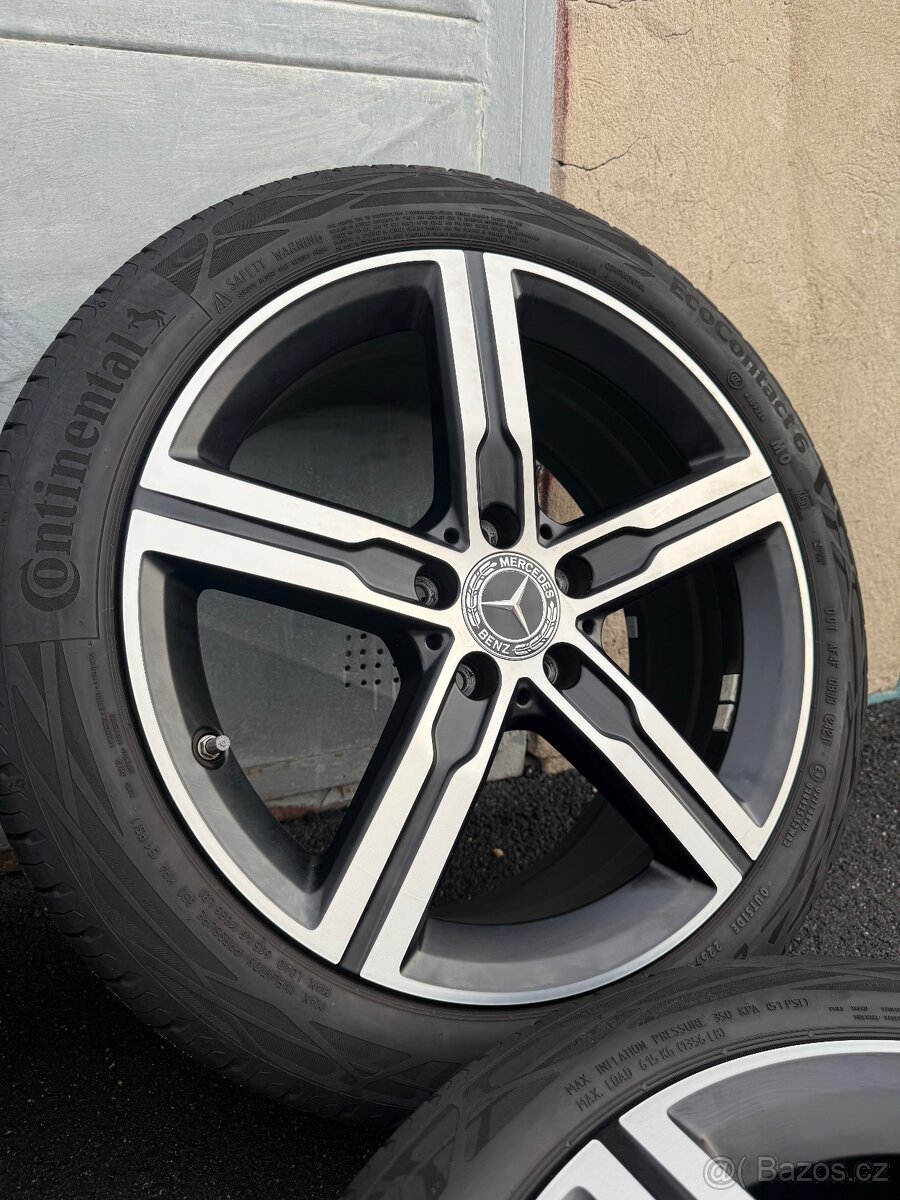 Originál Mercedes CLA R18 225/45/18