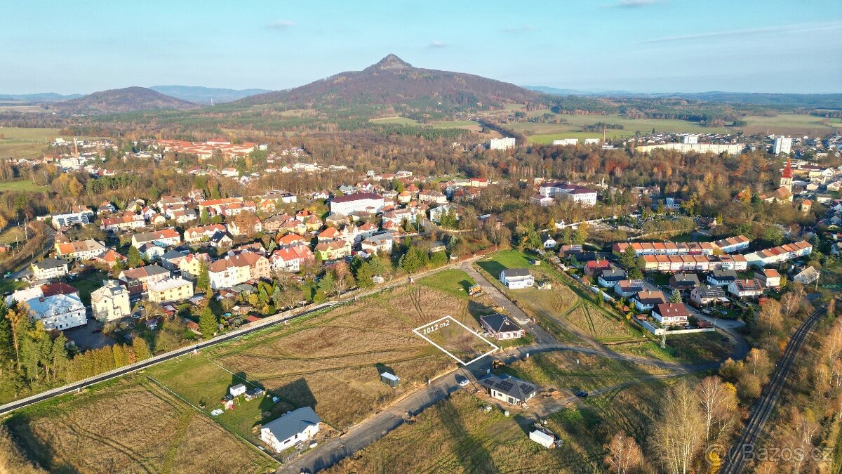 Prodej stavebního pozemku 1012 m² Mimoň