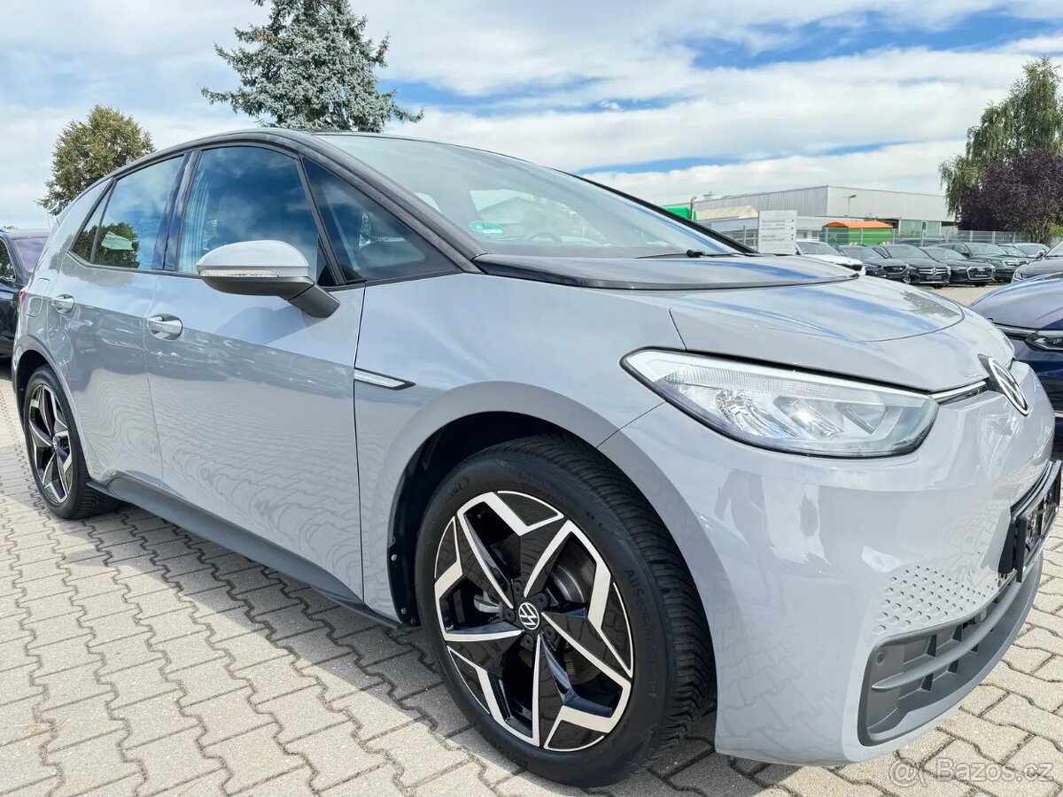 Volskwagen ID.3 elektro 110kw PURE/dojezd 300km/baterie 55kw