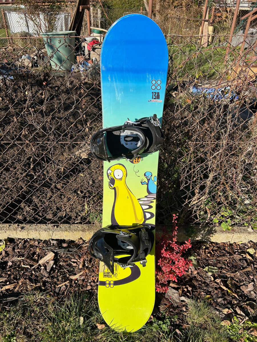 Snowboard s vázáním Gravity